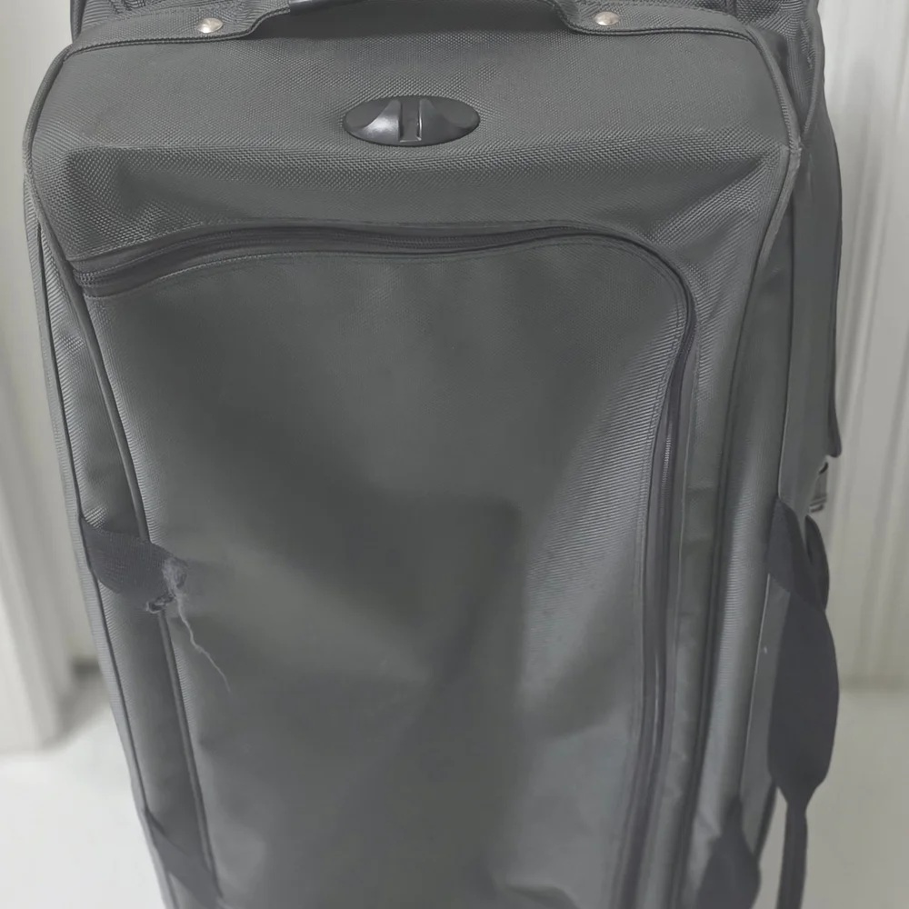 Tumi Alpha Large two-wheel Charcoal Grey Split Rolling Duffle 22041GY0P